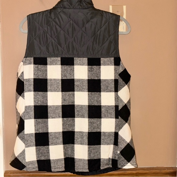 Maurice’s Buffalo Plaid wool Flannel quilted Puffer Zip Vest black white large - Picture 3 of 6